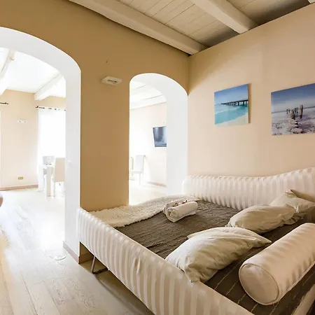 Apartment Piazza Del Popolo Rome